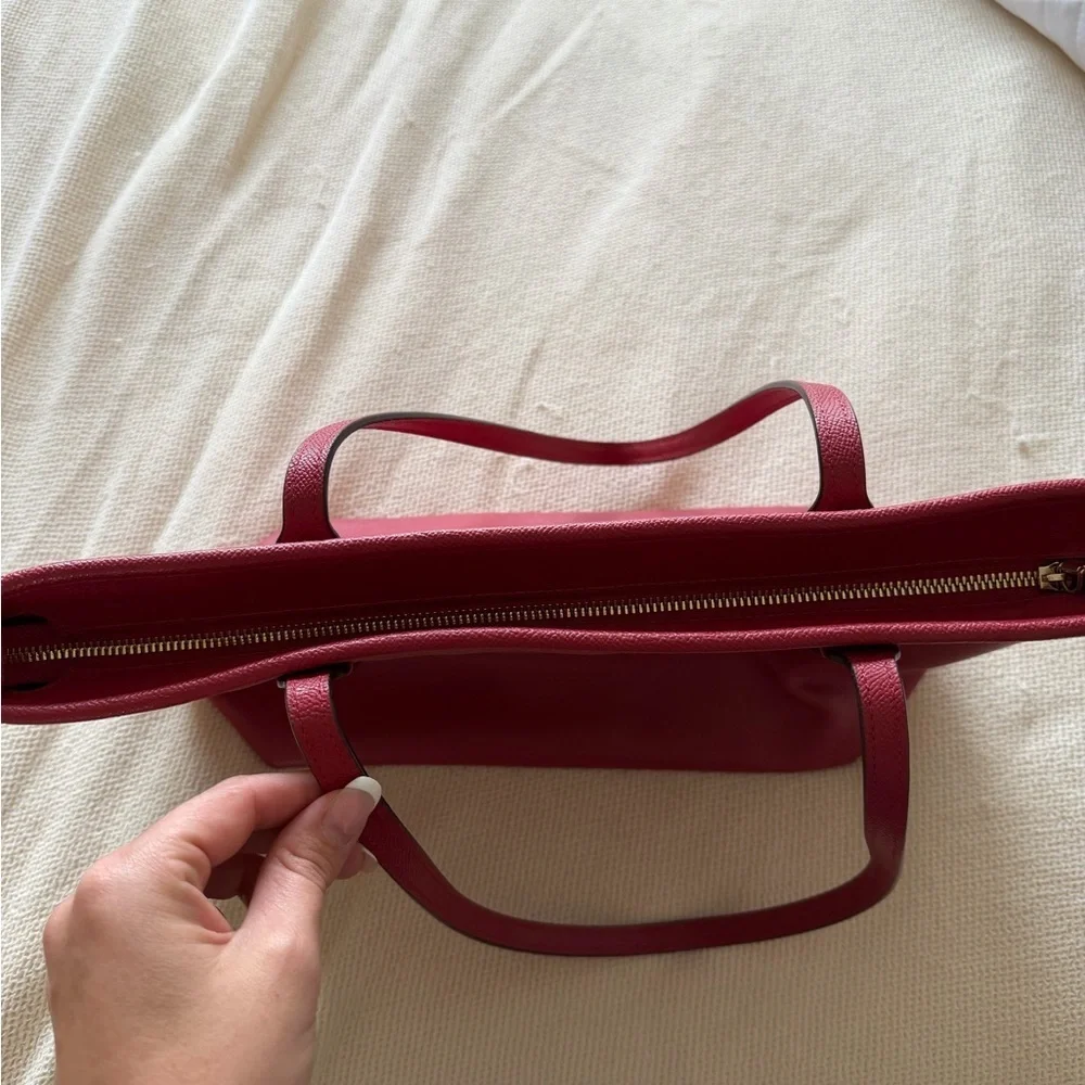 Coach City Tote NWOT Cherry Red Leather Quietluxury‎ Tote
